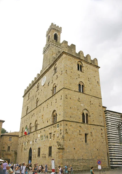 Byggnad i Volterra, Toscana, — Stockfoto