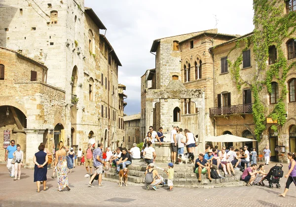 Plaza de San Gimignano, Toscana, Italia — Foto de Stock