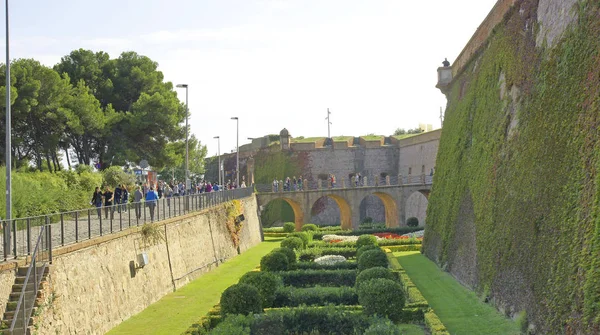 Kasteel en tuinen van Montjuic — Stockfoto