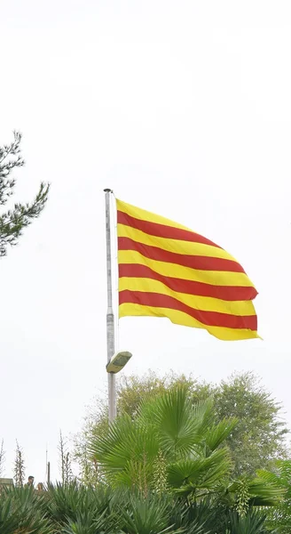 Drapeau dans le château de Montjuic — Photo