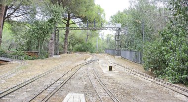 Barcelona'da, 14:45 p.m La Oreneta Park'tan küçük tren; 11 Temmuz 2016; Catalunya, İspanya