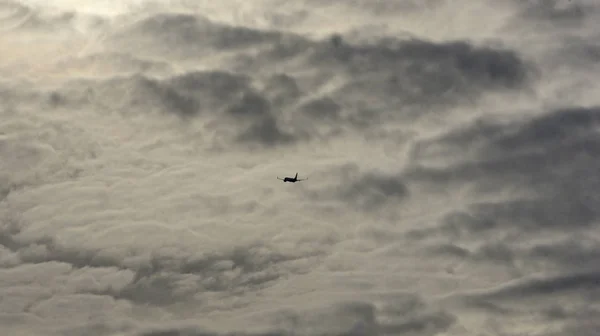 Commercial Airplane Flying April 2015 Delta Del Llobregat Barcelona Catalunya — Stock Photo, Image