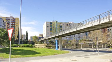 Köprü Mol Nou, Barcelona; 12:35 PM.; 23 Temmuz 2015; Catalunya, İspanya,