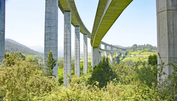 Stützsäulen Eines Viadukts Fürstentum Asturien Uhr Mai 2017 Asturien Spanien — Stockfoto