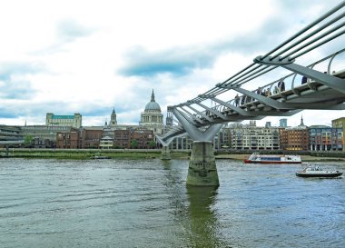 Londra 'nın genel görünümü, 16: 10. ; 15 Ağustos 2016; İngiltere, Avrupa
