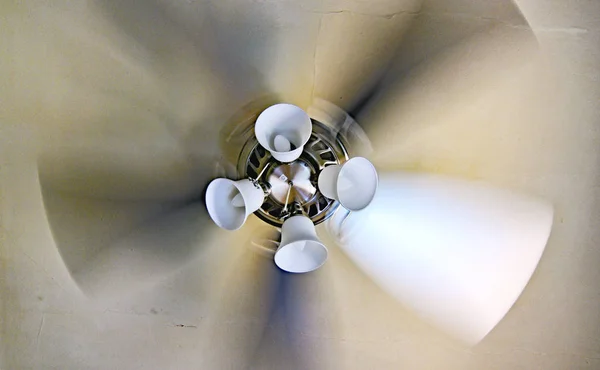 Потолочный Вентилятор Светом — стоковое фото