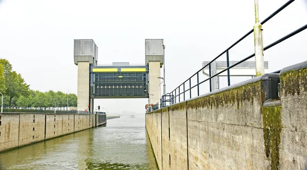 Industrie Und Natur Ufer Des Waal Holland Uhr August 2016 — Stockfoto