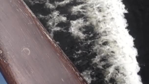 Réveillez Vous Dans Mer Depuis Rambarde Navire Sur Bateau Croisière — Video