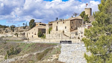 Talamanca manzarası: 13: 20, 15 Temmuz 2017; Comarca de Bages, Barcelona, Katalonya, İspanya, Avrupa