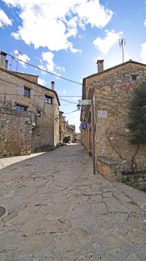 Talamanca manzarası: 13: 20, 15 Temmuz 2017; Comarca de Bages, Barcelona, Katalonya, İspanya, Avrupa