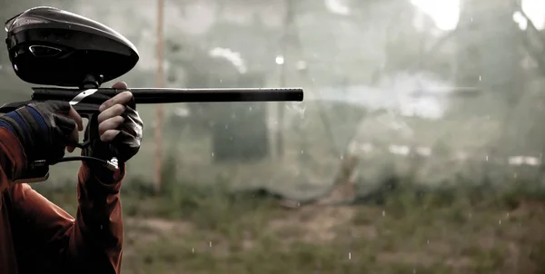 Bir paintball marker vurdu