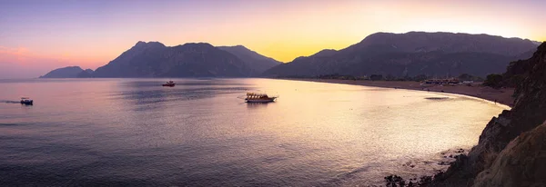Beautiful harbor of Mediterranean Sea at sunset , Kemer district of Antalya Province. Turkey. Panorama. — Stock Photo, Image