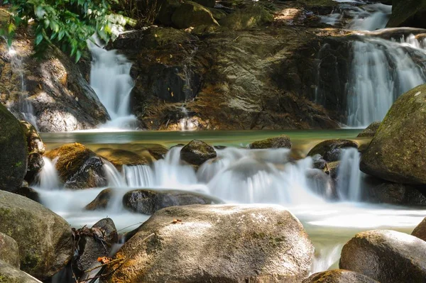 Beautiful Krathing waterfall in National Park, Thailand. — Stock Photo, Image