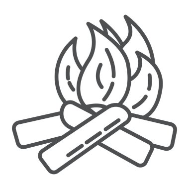 Kamp, seyahat ve yürüyüş için ateş. Orman memnuniyetti ve Turizm. Doğa açık hava etkinliği. Kamp ateşi, alev