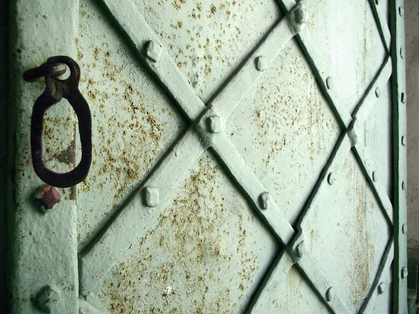 Kirillov, birincil Manastırı hedefi