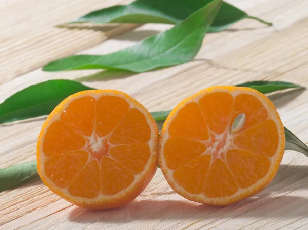 Mandarine auf dem Tisch — Stockfoto