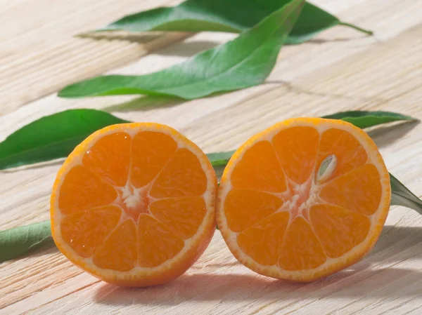 Mandarin on table — Stock Photo, Image