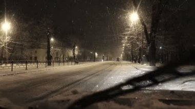 Araba yolun gidiş kar için