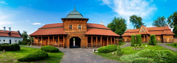 Vista del complejo museístico Residencia de Bogdan Khmelnitsky. Región de Cherkasy. Ucrania — Foto de Stock