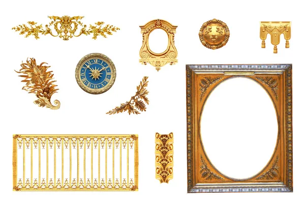 Na białym tle złotej bramy do Pałacu Wersalskiego. Francja. — Zdjęcie stockowe
