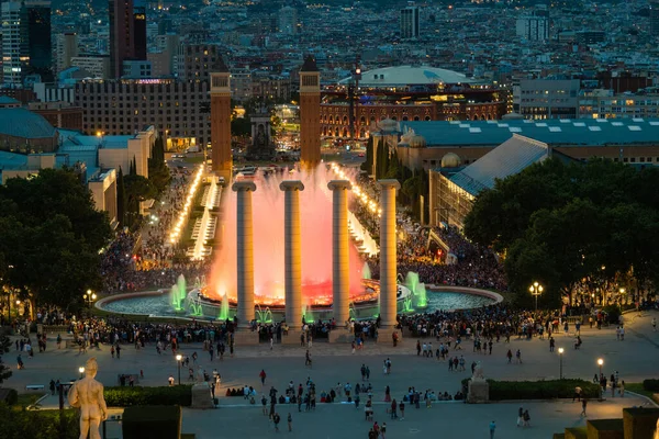 Magická Fontána Španělském Náměstí Večer Zpívající Fontána Úpatí Montjuicu Barcelona — Stock fotografie