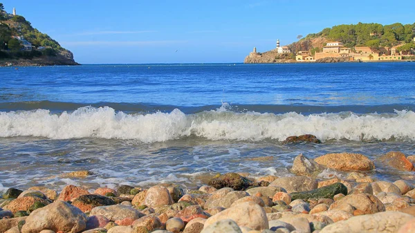 Porto şehri yakınlarındaki Palma de Mallorca adasının kıyısında. 