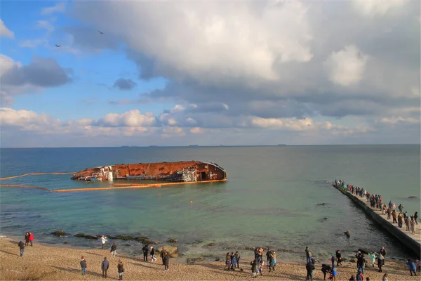 Eski bir tanker, Odessa açıklarında şiddetli bir st.