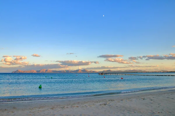 Quiet warm evening on the deserted beach of the island of Palma — ストック写真