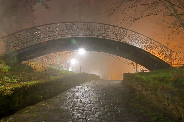 Odessa 'da sisli bir gece.