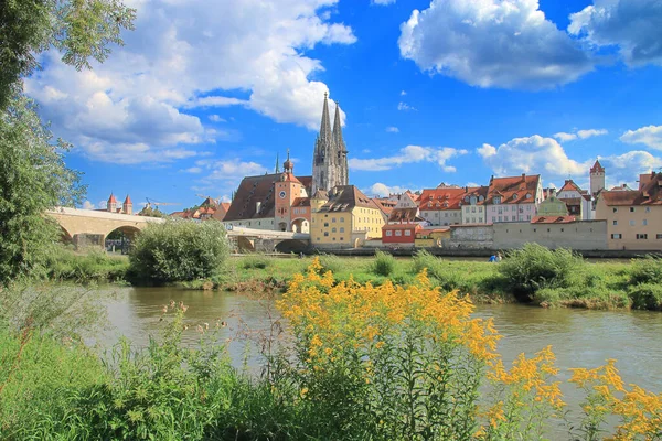 Veduta della città vecchia in Germania - Ratisbona . — Foto Stock