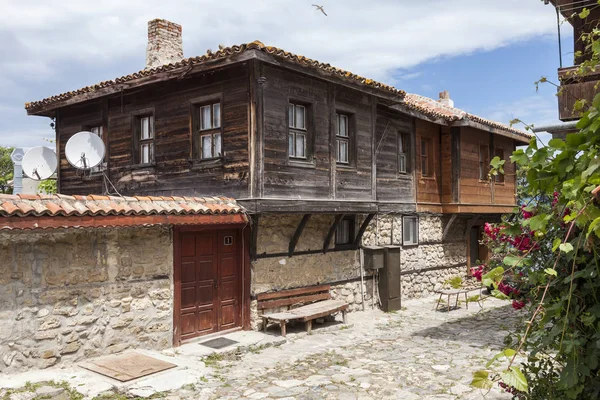 Maison d'habitation historique typique, Nessebar, Bulgarie . — Photo