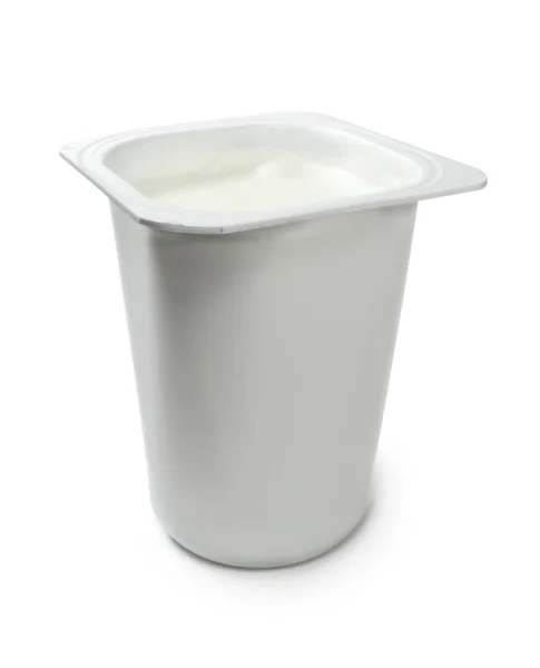 Beyaz yoğurt pot, izole — Stok fotoğraf