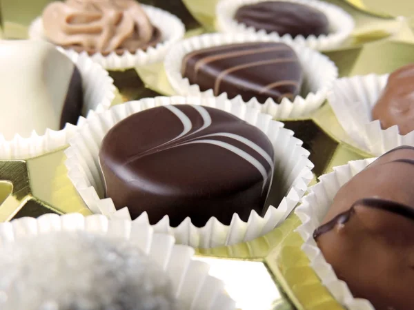 Čokolády nebo lahodné čokoládové lanýže — Stock fotografie