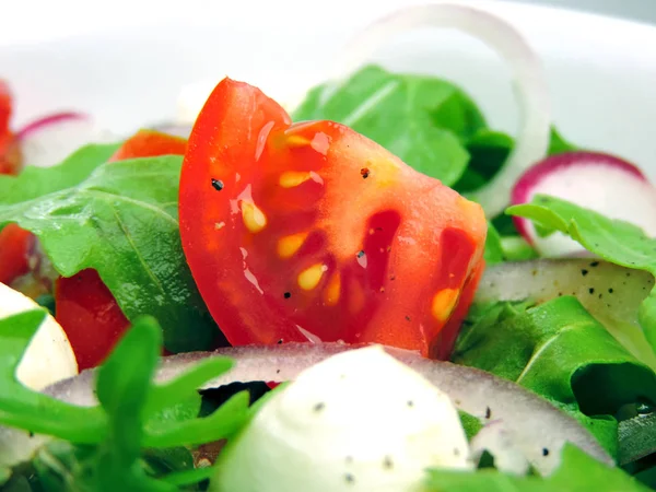 Salada de arugula fresca — Fotografia de Stock