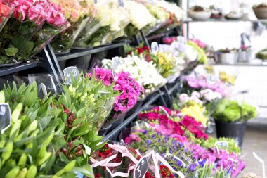 Seçici odak çiçek demetleri