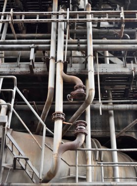 bir fabrika görüntüsünü düşük açılı 