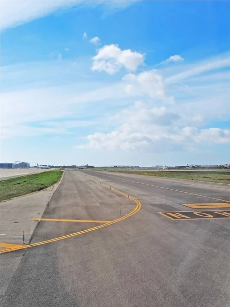 Startende gebied op het vliegveld — Stockfoto