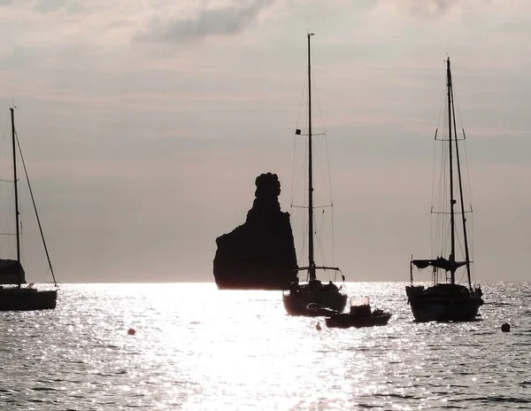 Escena del atardecer en la playa de Benirras —  Fotos de Stock