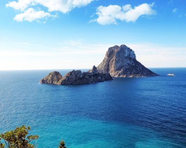 Es Vedra, Ibiza adasında bulunan Meşhur Mekanlar