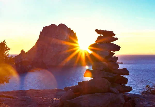 Es Vedra、夕日のシーン — ストック写真