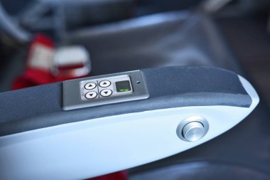 Bir uçak koltuk kol dayama