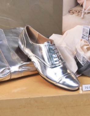 Vitrin görüntülemek