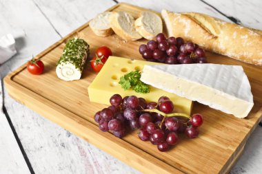 baget ile Peynir tabağı