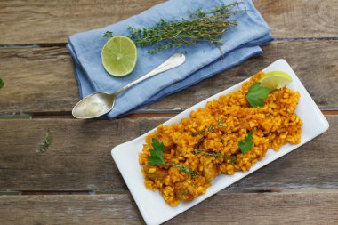 İspanyol yemeği paella