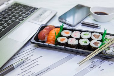 Öğle Yemeği kutusu Office