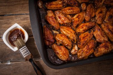 Barbekü soslu tavuk kanadı