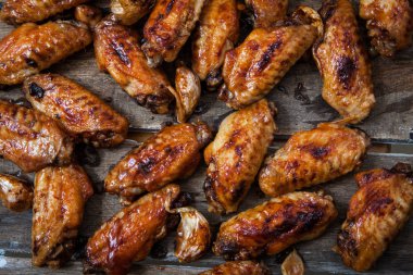 Barbekü soslu tavuk kanadı