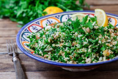 Tabbouleh bulgur salatası
