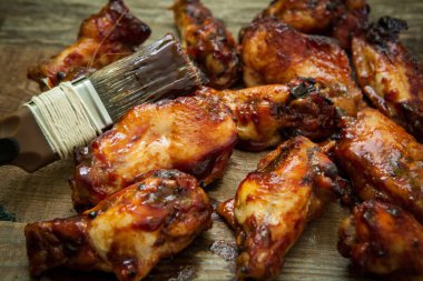 Barbekü tavuk kanadı