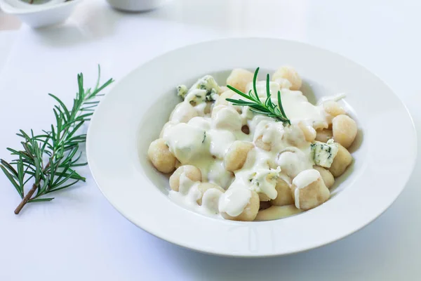 Homemade italian gnocchi — Stock Photo, Image